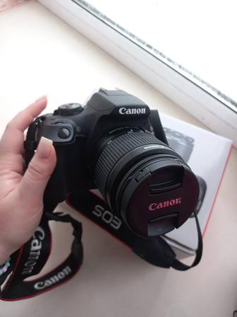 Продам фотоаппарат Canon Kit EOS 2000D EF-S 18-55