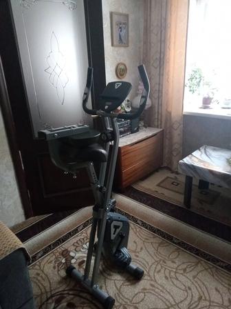Продается вело тренажер б/о