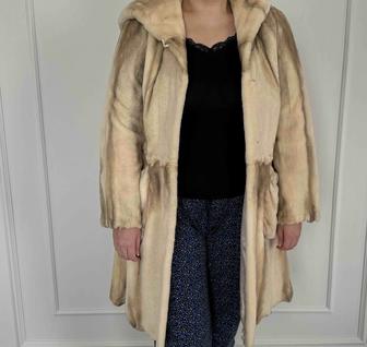 Женская норковая шуба