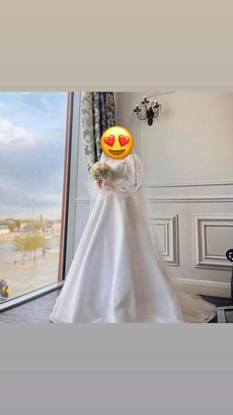 Продаю шикарное свадебное платье