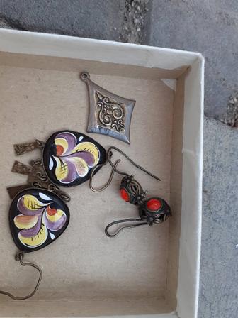 Серьги женские и запонки все советское продам