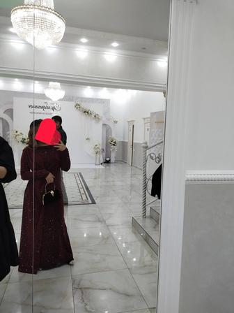 Продам срочно два вечерних платья