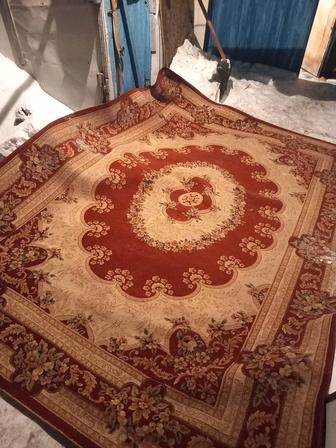 Продам ковер шерсть 250х350см в идеале