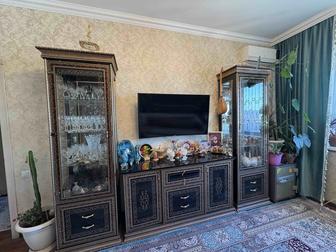 Горка в гостиную б/у в хорошем состоянии