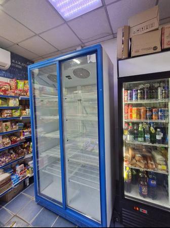 Витринный холодильник б/у недорого в отличном состоянии