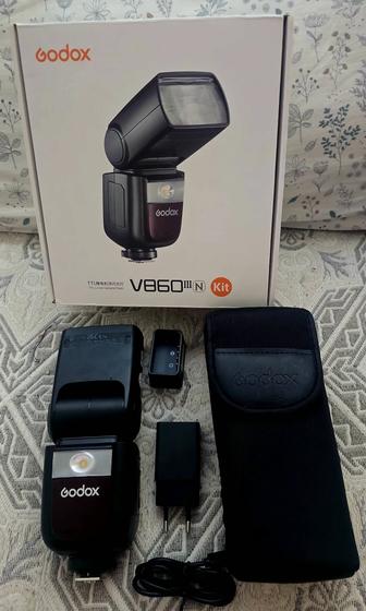 Godox V860III N Kit накамерная TTL-вспышка с аккумулятором
