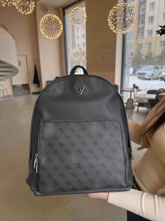 Рюкзак guess