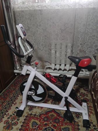 Продам велотренажер торг срочно