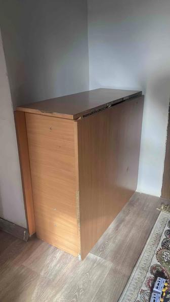 Стол книжка