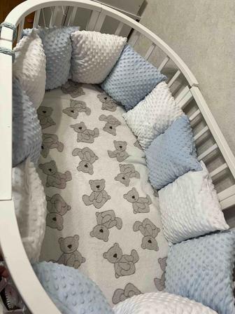 Продам бортики на кроватку