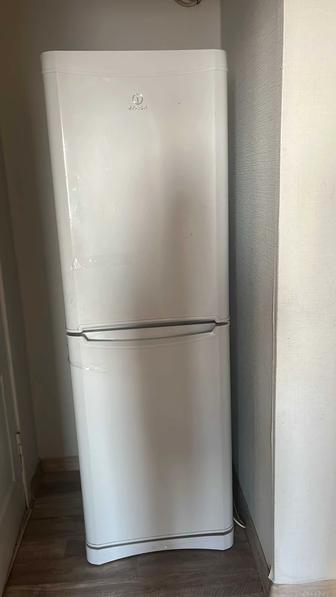 Отдам неработающий холодильник