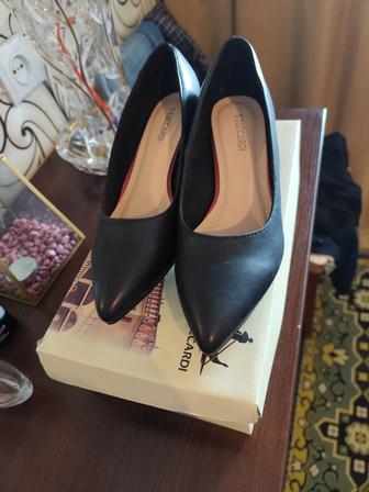 Туфли черные