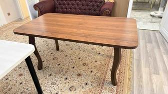 Продам стол .