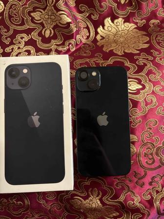 Продам iPhone 13 с коробкой и проводом