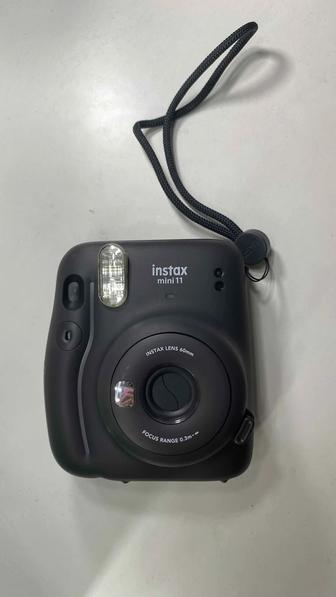 Продам Новый Instax Mini 11 Черный (идеальное состояние)