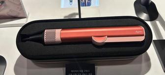 Dyson Airstrait