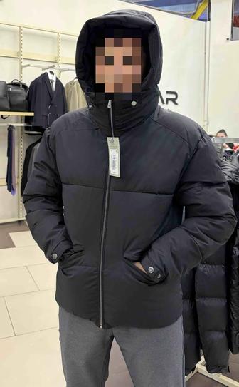 Продам зимнюю куртку в идеальном состоянии (пару раз носили)