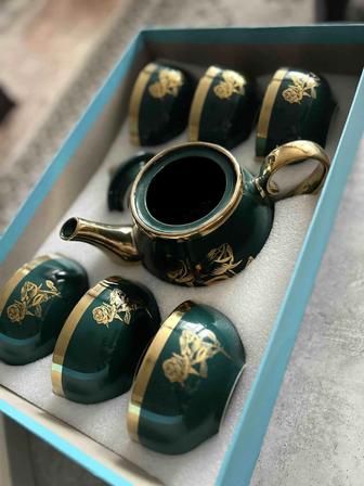 Продам красивый новый чайный набор