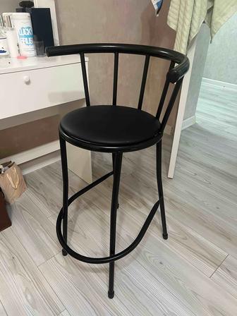 Срочно продам стулья