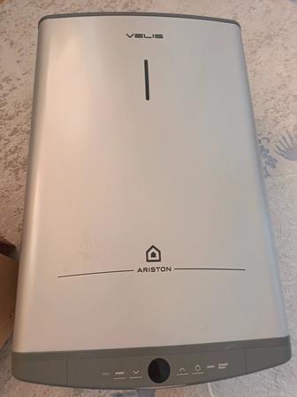 Продам бойлер Аристон