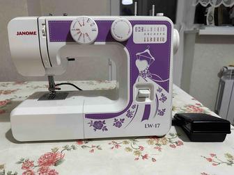 Продам швейную машинку Janome LW-17