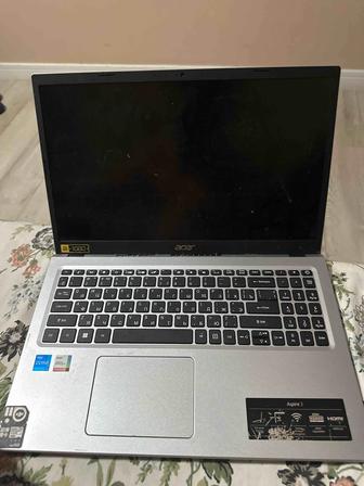 Срочно продам ноутбук Acer Aspire 3