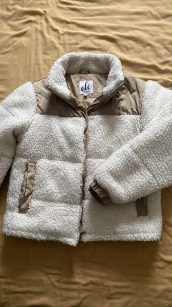 Продам женскую зимнюю куртку