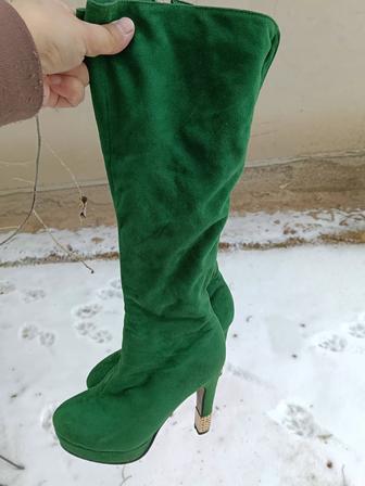 Зимний зеленый сапоги