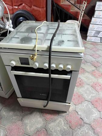 Продам Плита С духовкой печью