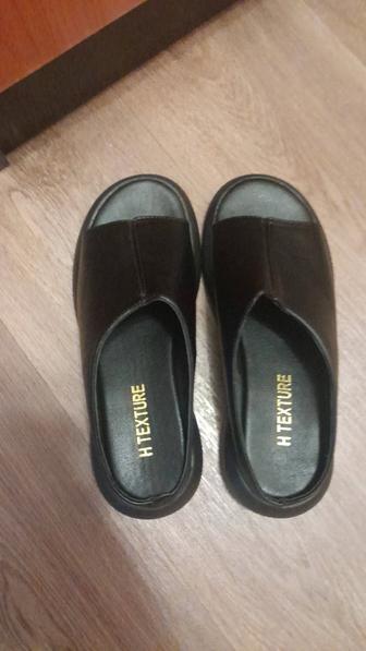 Продам шлепанцы