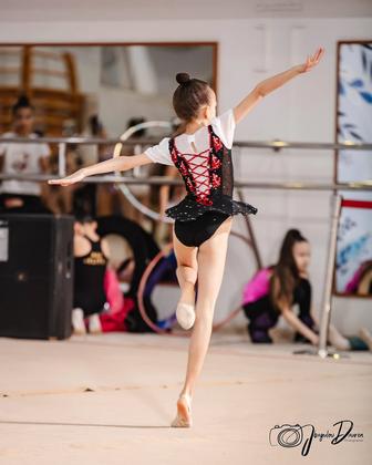 Купальник для художественной гимнастики