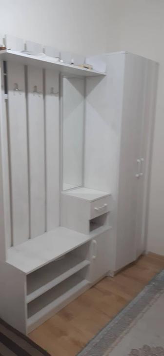 Продаем шкаф для прихожая