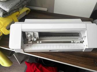 Режущий плоттер Silhouette CAMEO 4 (SILHOUETTE-CAMEO-4-5TB)