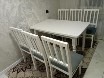 Стол со стульями