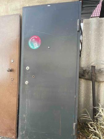 Продаю двери