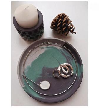 Кашпо и подносы из бетона