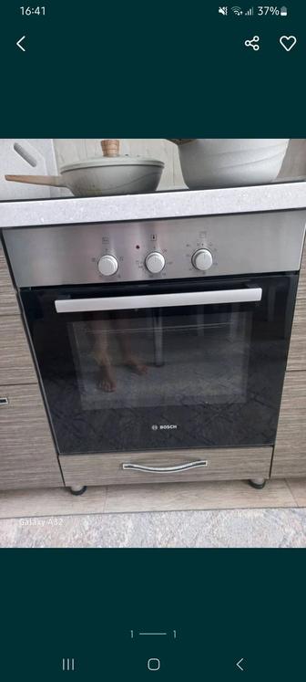 Продам встроенный духовку
