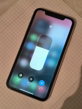Продам IPhone XR