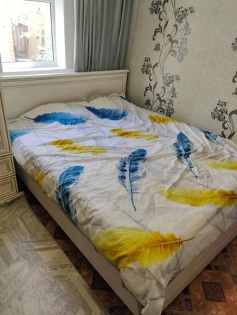 Продам двухспальную кровать