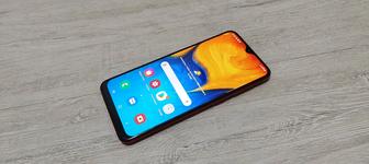 Samsung A20 в хорошем состоянии