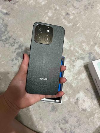 Продам телефон хонор