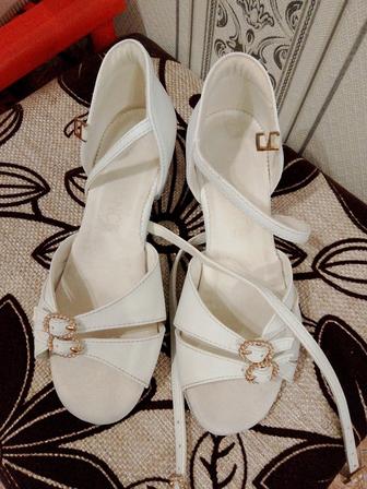 Туфли б/у для спортивно-бальных танцев