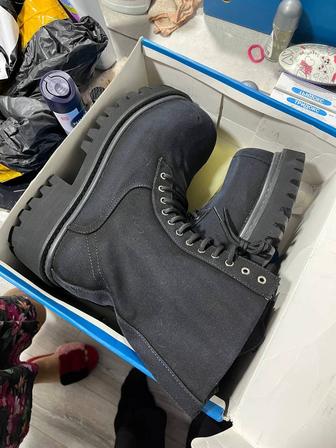 Продаю новые ботинки, осень, весна