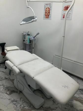 Продам косметологическую кушетку