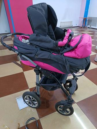 Продам польскую коляску