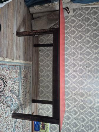 Стол обеденный