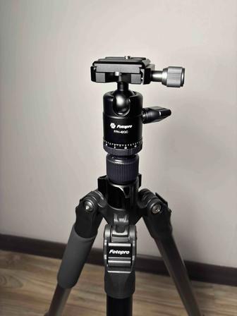 Продам новый профессиональный штатив фирмы fotopro