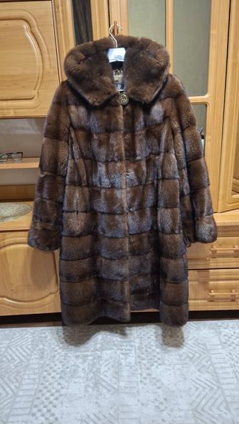 Продам норковую шубу