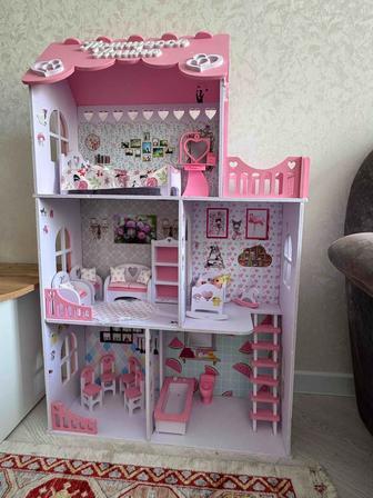 Продается кукольный домик