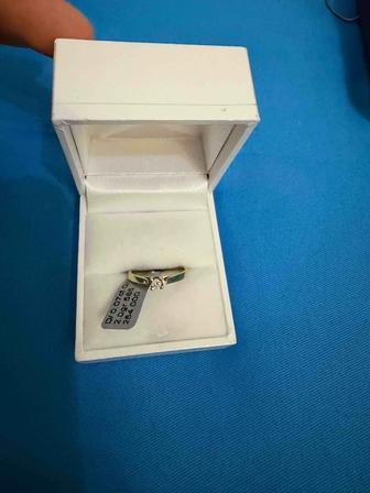 Бриллиантовое кольцо